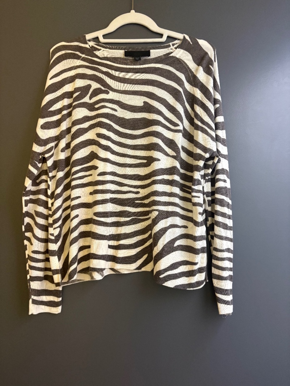 Zara fine knit sweater , Zebra print, size M